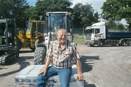Företagaren och politikern Willy Persson utanför sitt företag i Risatorp 2008.