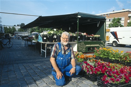 Karl-Gunnar Andersson – ”Kalle på torget” – innan torghandeln började på morgonen 2009.