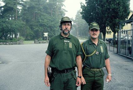 Löjtnant Arne Gummesson och kapten Tomas Nilsson på F 17 i Kallinge, 1991.