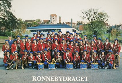 Bengt Fridfors med sina duktiga ungdomar i Ronnebydraget, 1978.